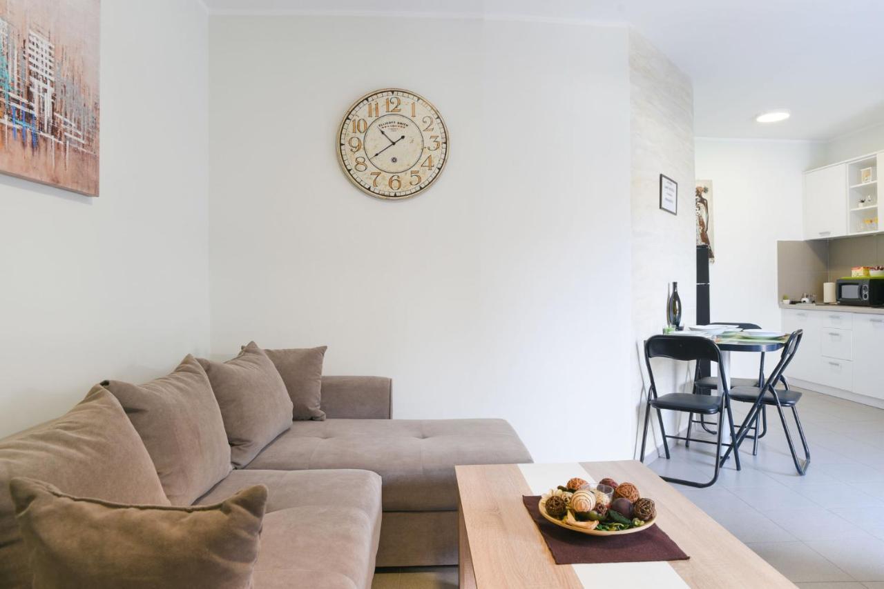 Centar Lux 3 Apartment Зренянин Екстериор снимка