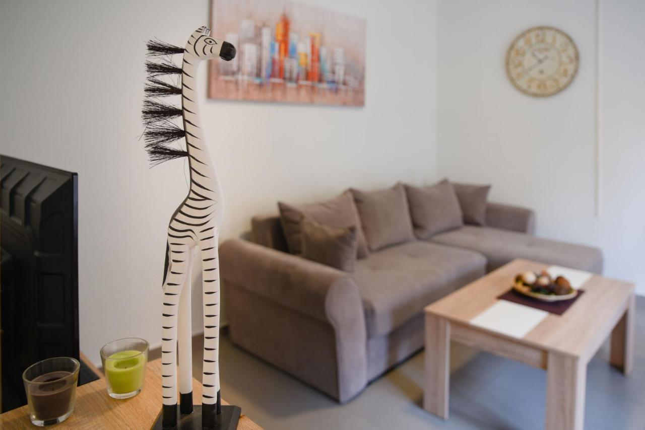 Centar Lux 3 Apartment Зренянин Екстериор снимка