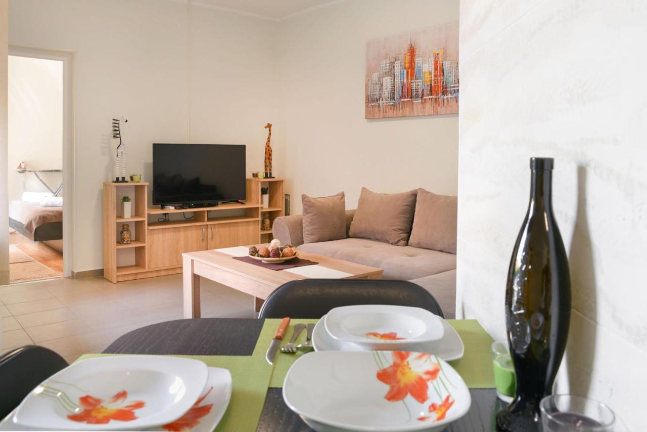 Centar Lux 3 Apartment Зренянин Екстериор снимка